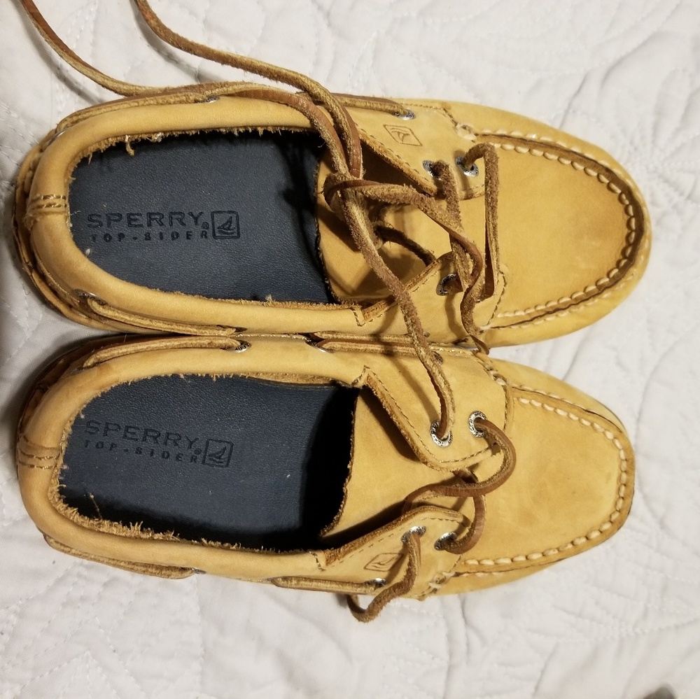 Boys sperrys!